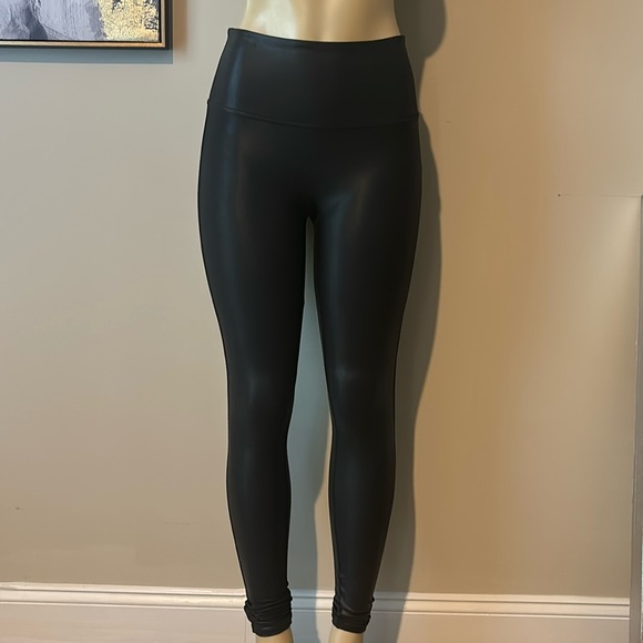 SPANX FAUX LEATHER LEGGINGS size M - Picture 5 of 8